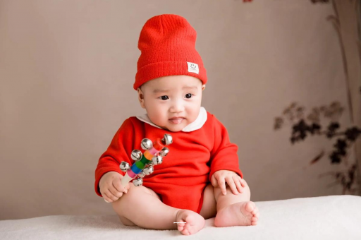 伊犁哈萨克六个月宝宝总是摇头 伊犁哈萨克六个月宝宝总是摇头